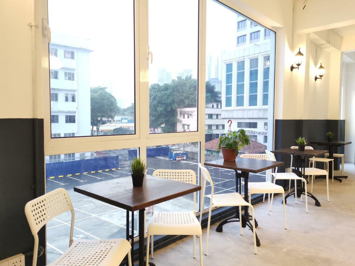 Attrus Hostel *